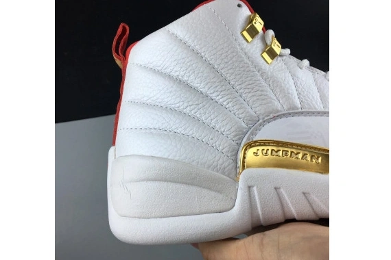 12 Retro Jordan 130690-107 (2019) 130690-107 Fiba 0514